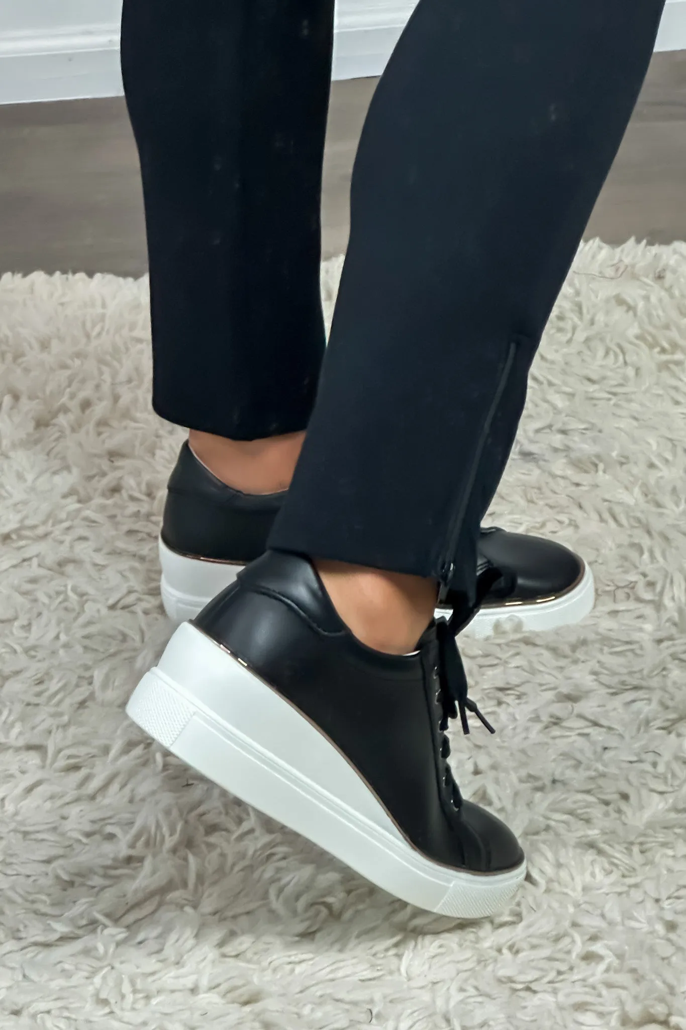 Bonavi Platform Sneaker : Black