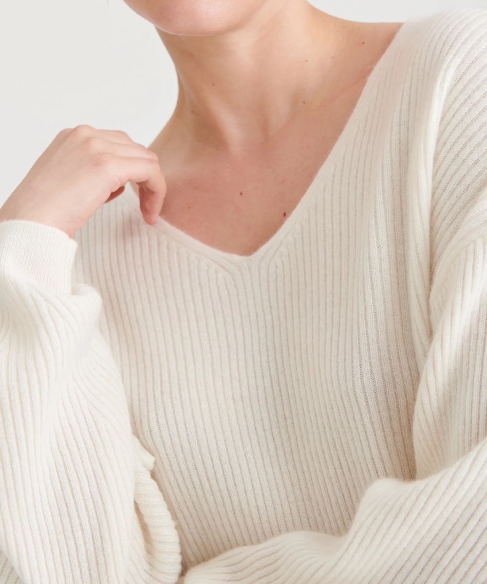 Cashmere Oversized Ribbed V-Neck Sweater