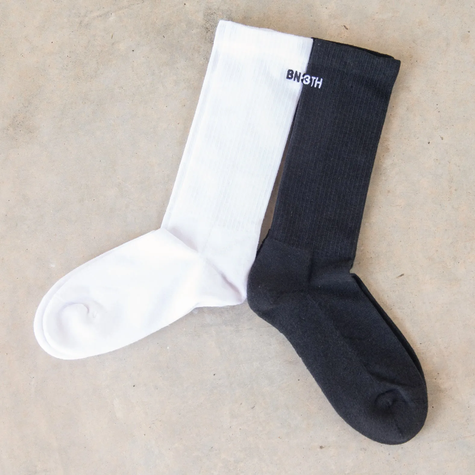 CLASSIC CREW SOCK: WHITE 3 PACK