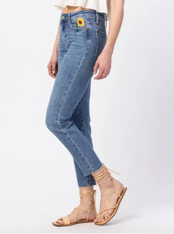 #M241 Sunflower Dreams Relaxed Fit Judy Blues Jeans