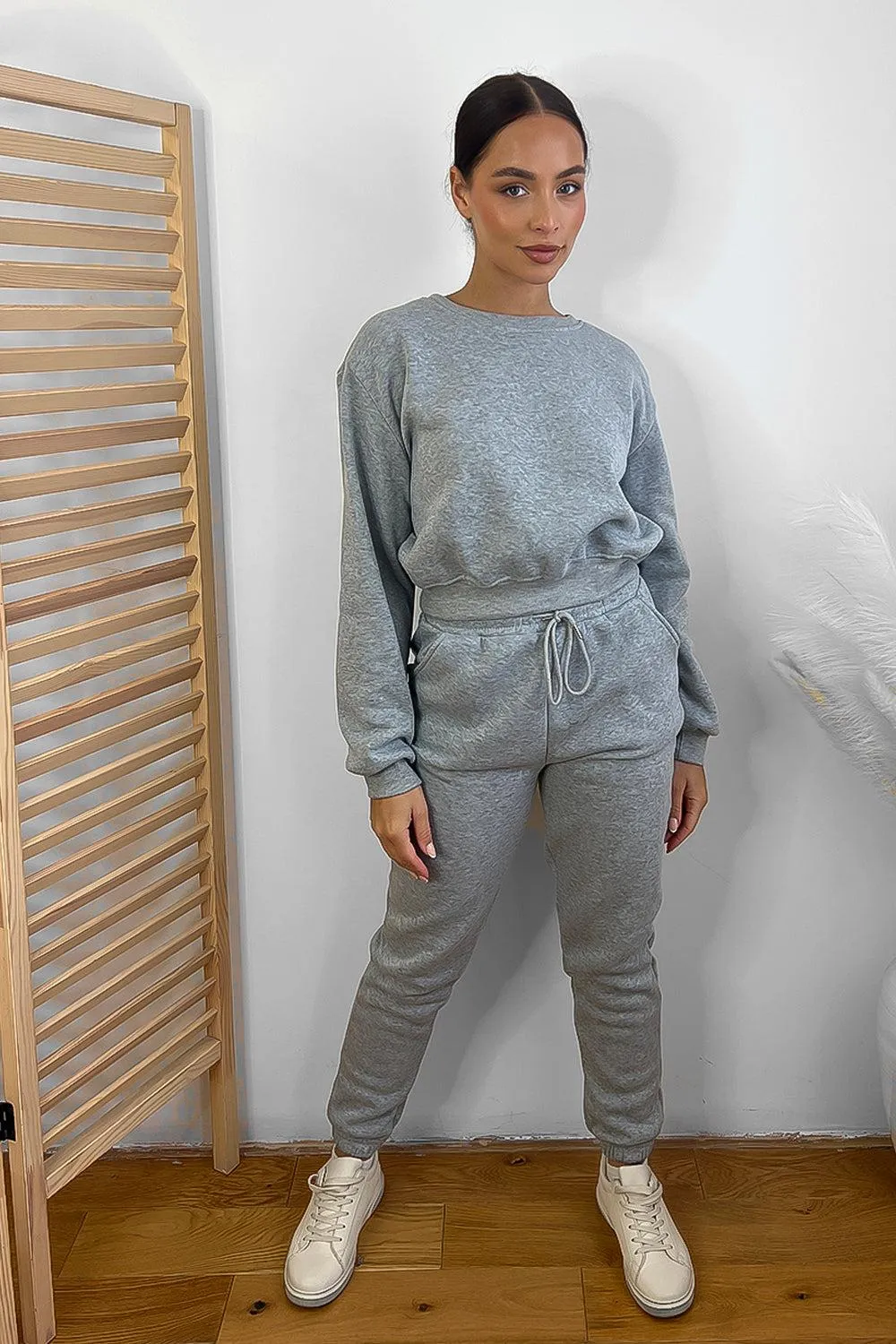 Minimalistic Cropped Sweatshirt And Trousers Tracksuit