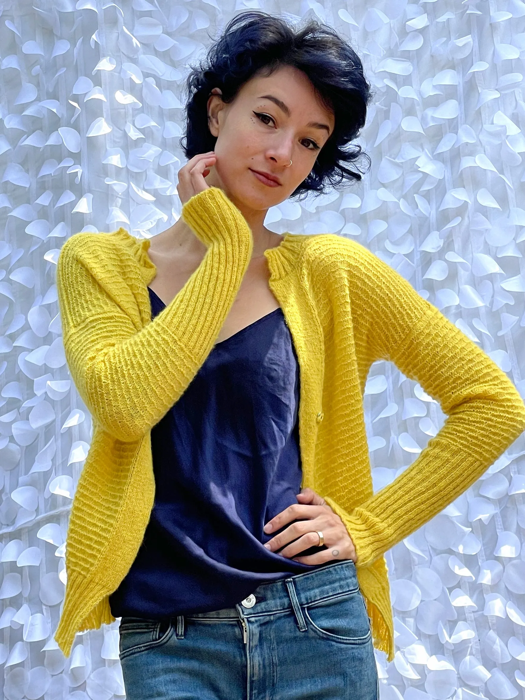 Short Sweetheart Cardy - Yellow Cashmere